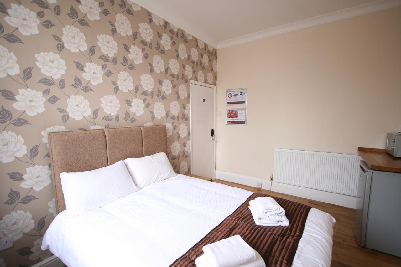 Central Studios Gloucester Place By Roomsbooked 切尔滕纳姆 外观 照片